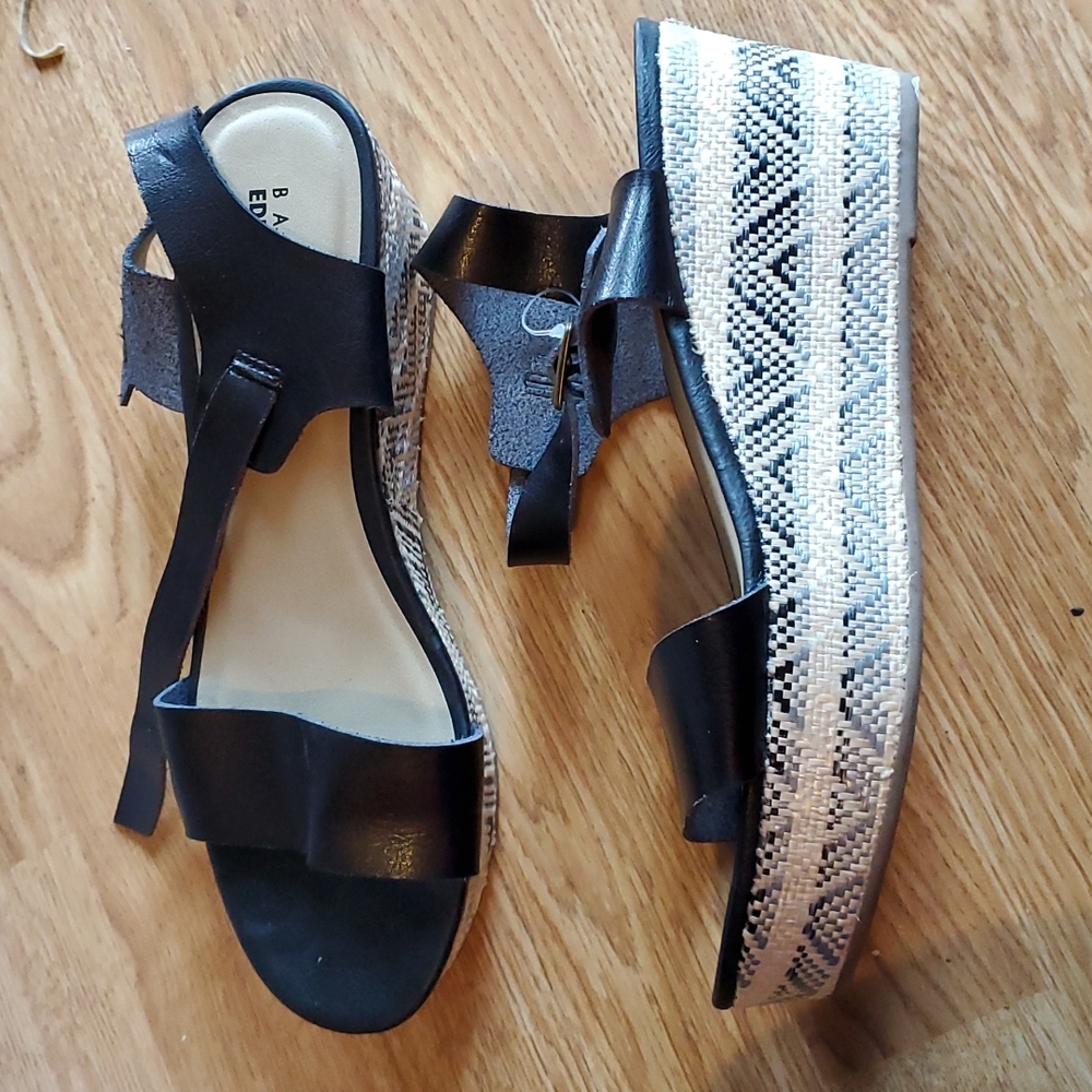 Basic editions sandals
